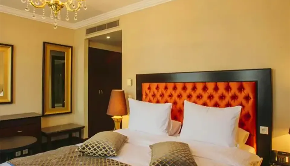 هتل اینتوریست پالاس باتومی